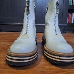 Elegant Cream Ankle Boots with Zipper